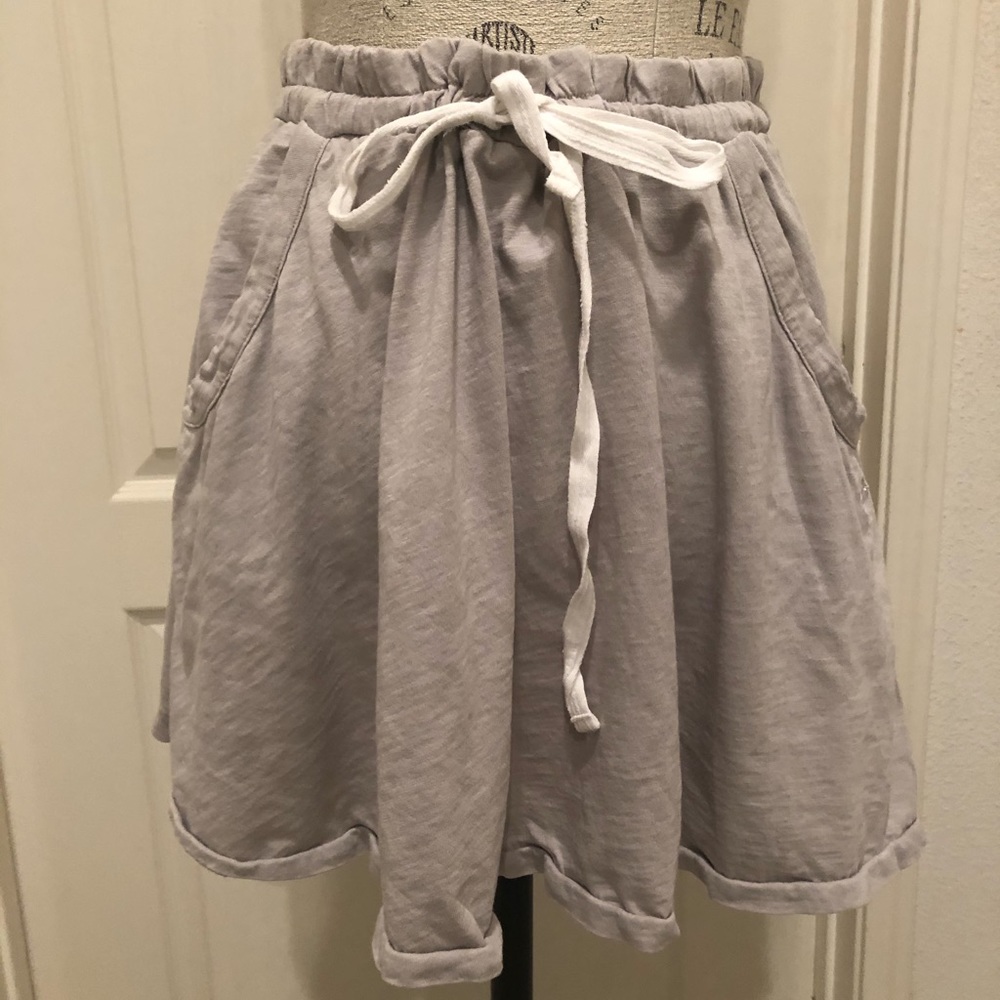 Grey skirt